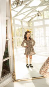 Glasshouse Minis at The Oak Atelier: Light, Airy, and Perfect for Spring Portraits